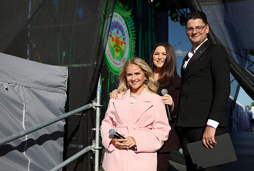 Артисты Молодежного театра эстрады выступили с праздничной концертной программой на республиканском празднике «Купалье»